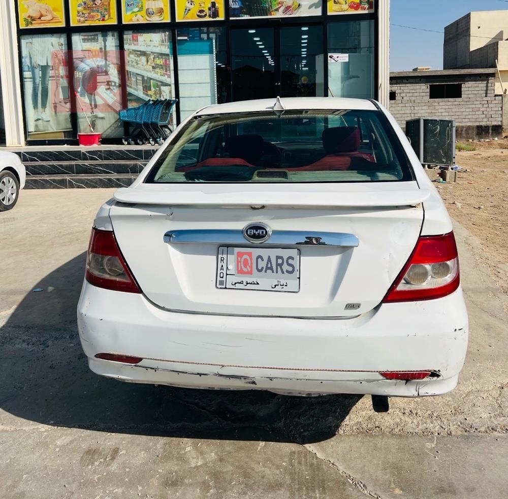 بی وای دی F3